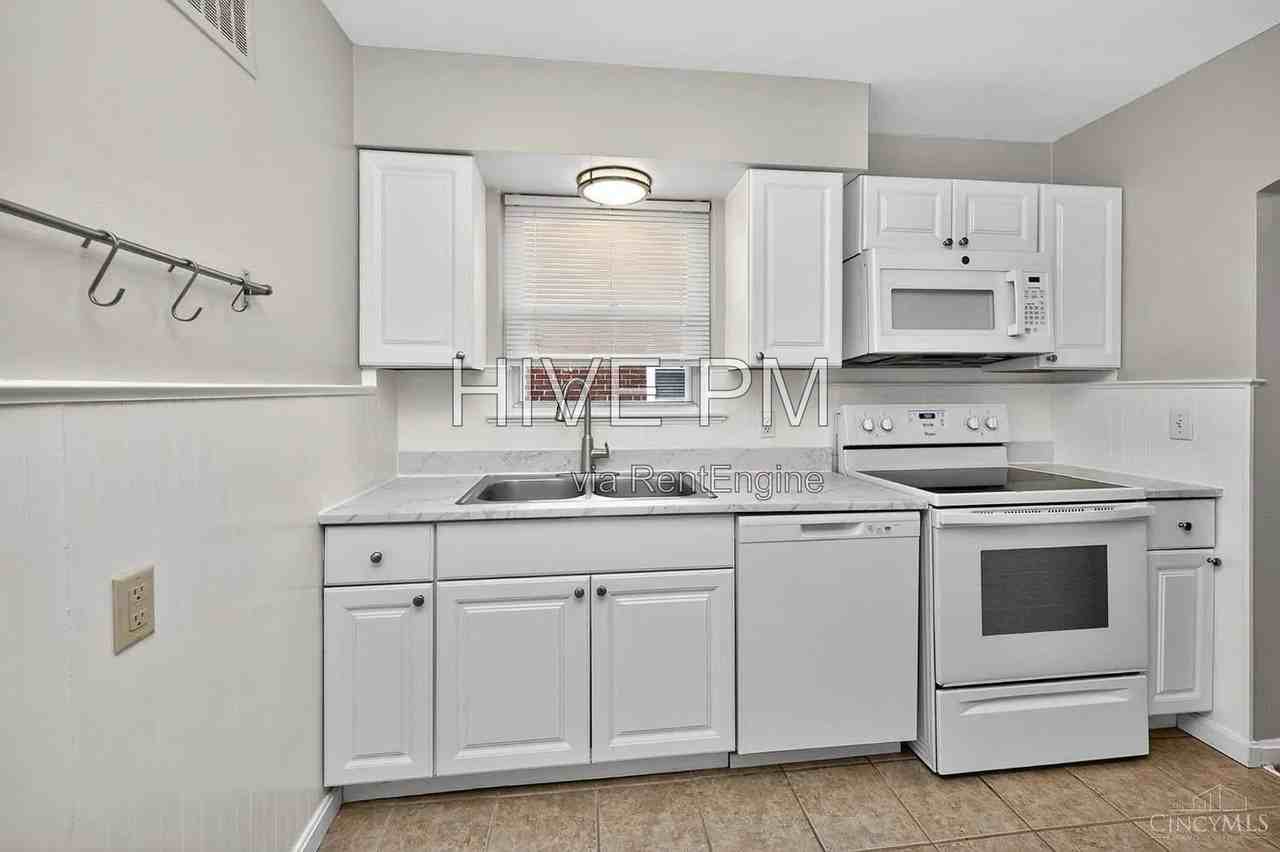 3333 S Sterling Way - Photo 3 of 25