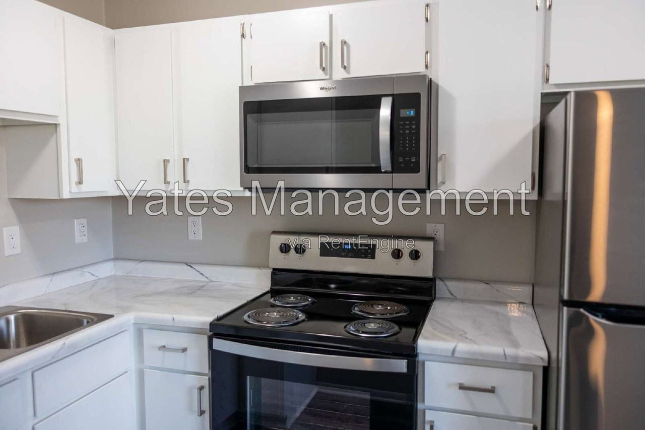 703 Fishlock Ave - Photo 2 of 17