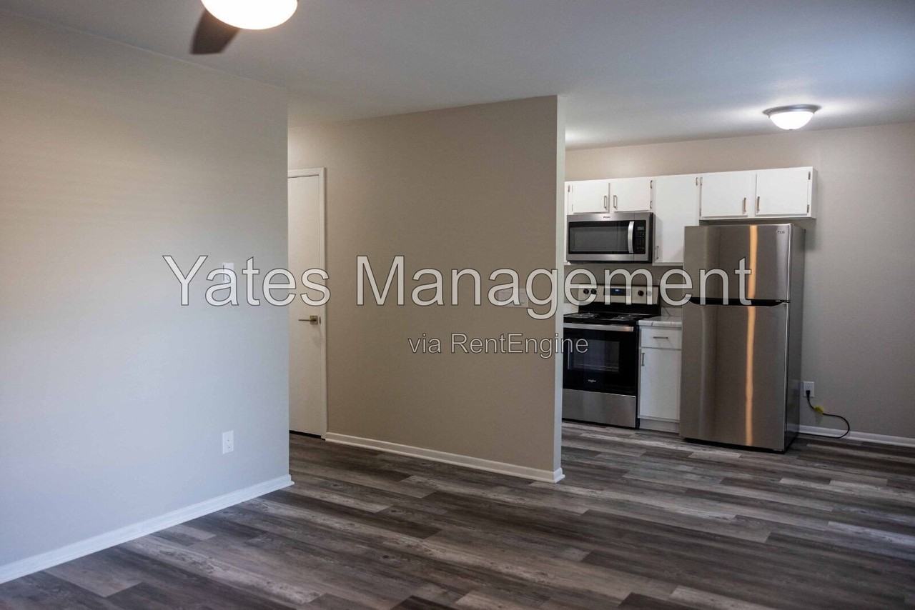 703 Fishlock Ave - Photo 3 of 17