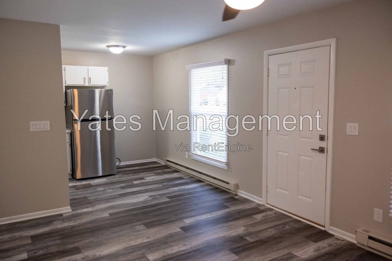 703 Fishlock Ave - Photo 4 of 17