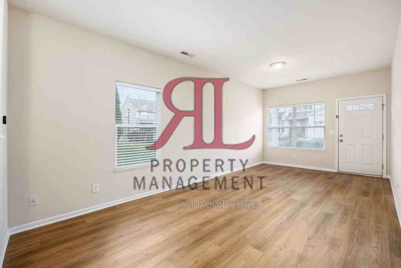 1273 Grove Dr #1 - Photo 7 of 29