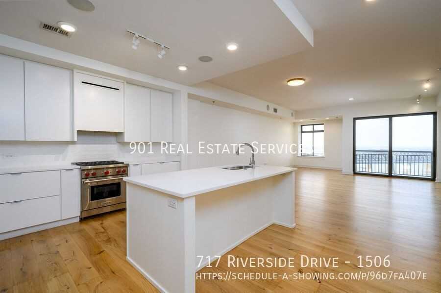 717 Riverside Dr #1506 - Photo 2 of 24