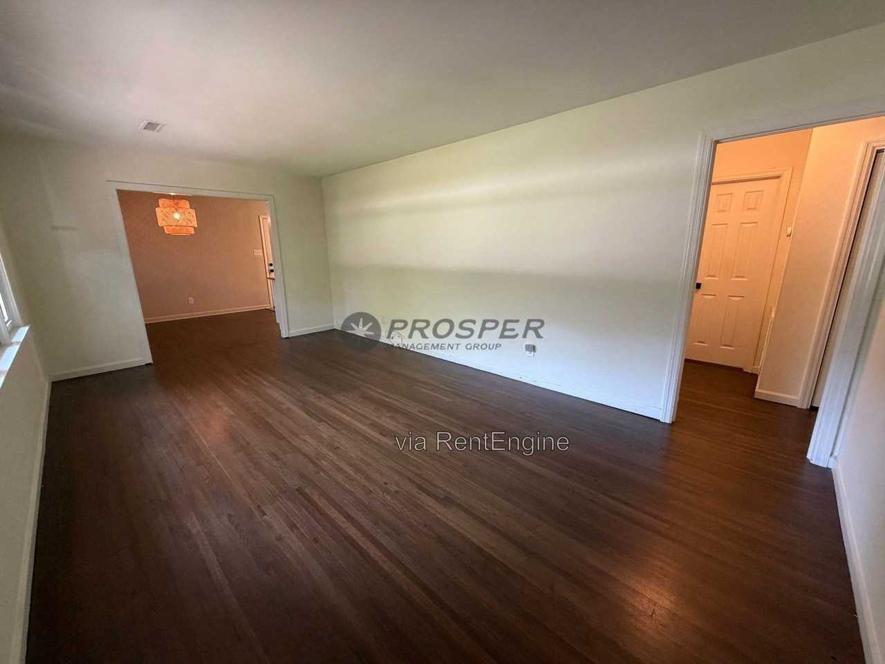 1439 Village Rd - Photo 4 of 22