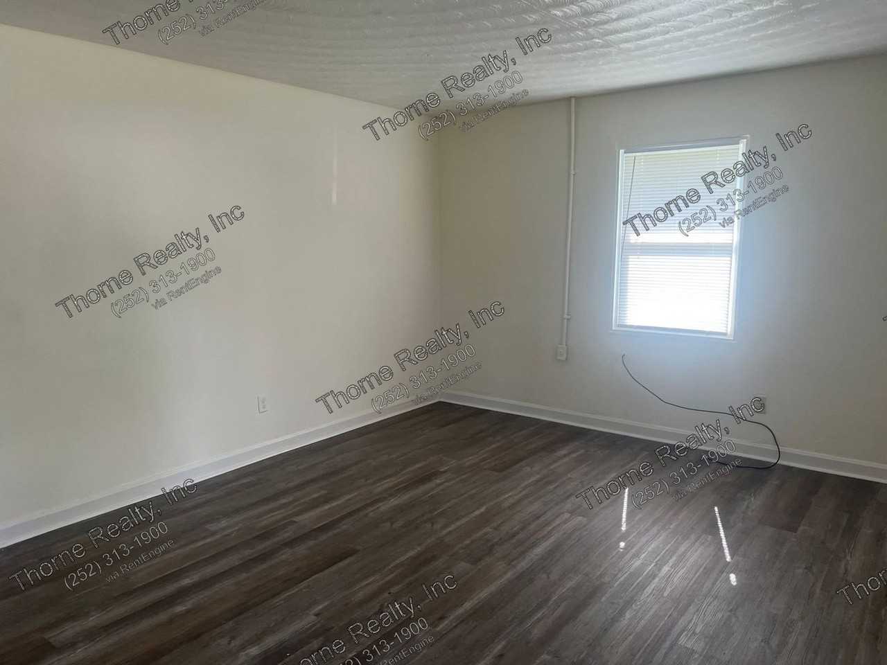 100 Burnette St - Photo 2 of 13