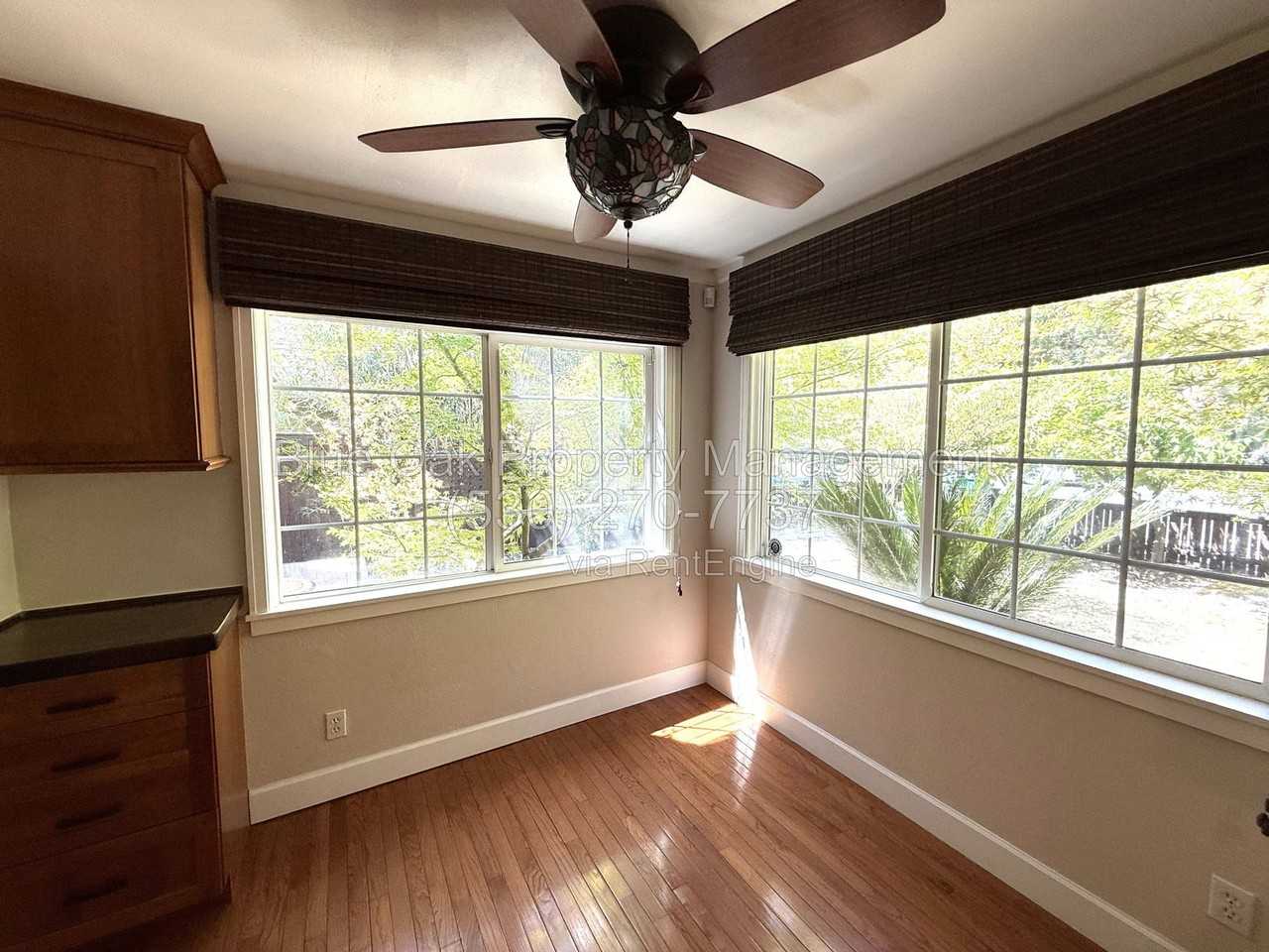 687 E 8th St - Photo 5 of 13