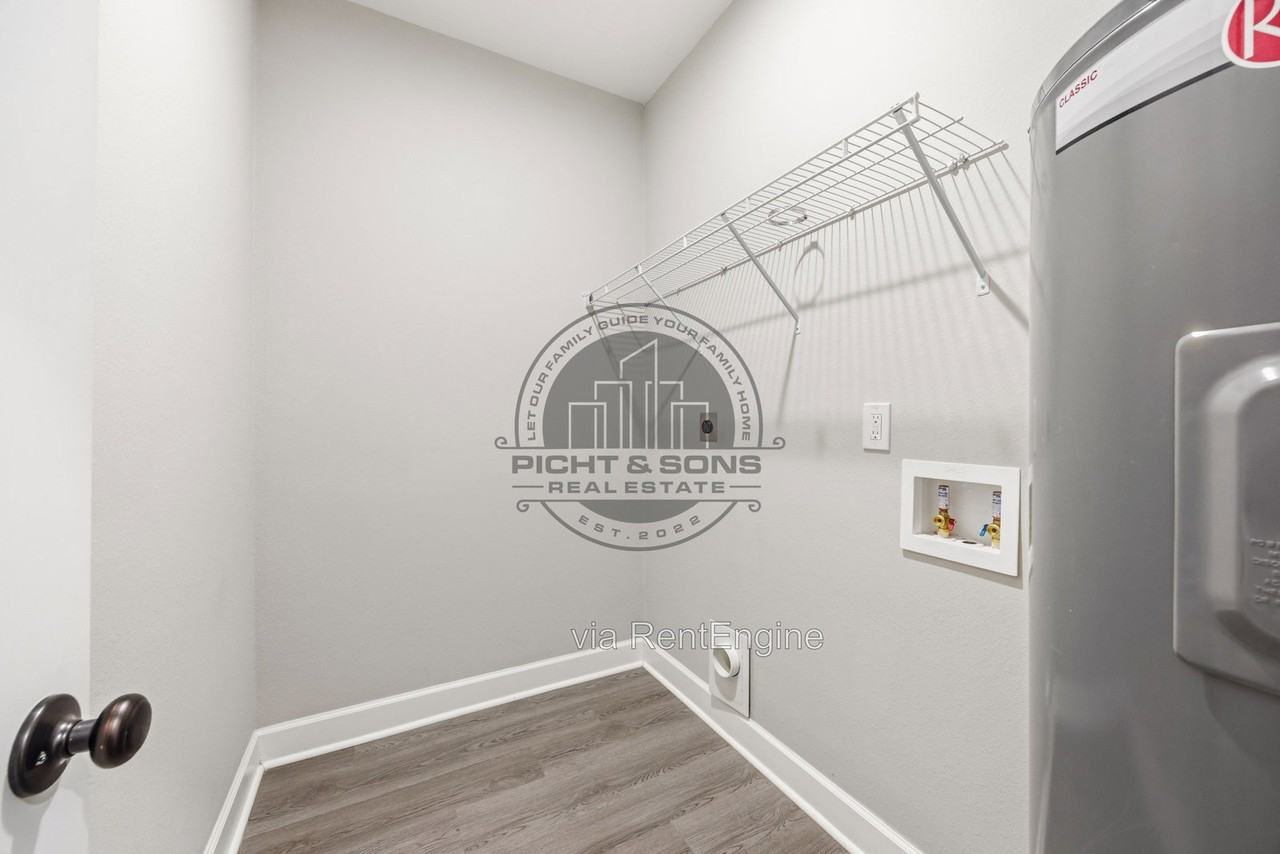2917 Grady Rd #B - Photo 3 of 26