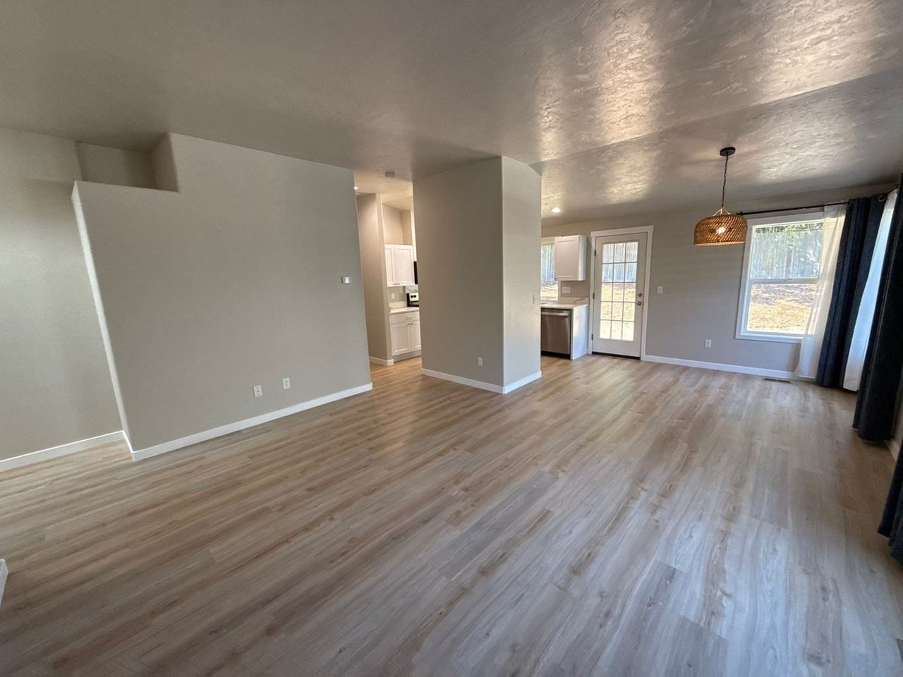 5647 Sw Windflower Dr - Photo 5 of 38