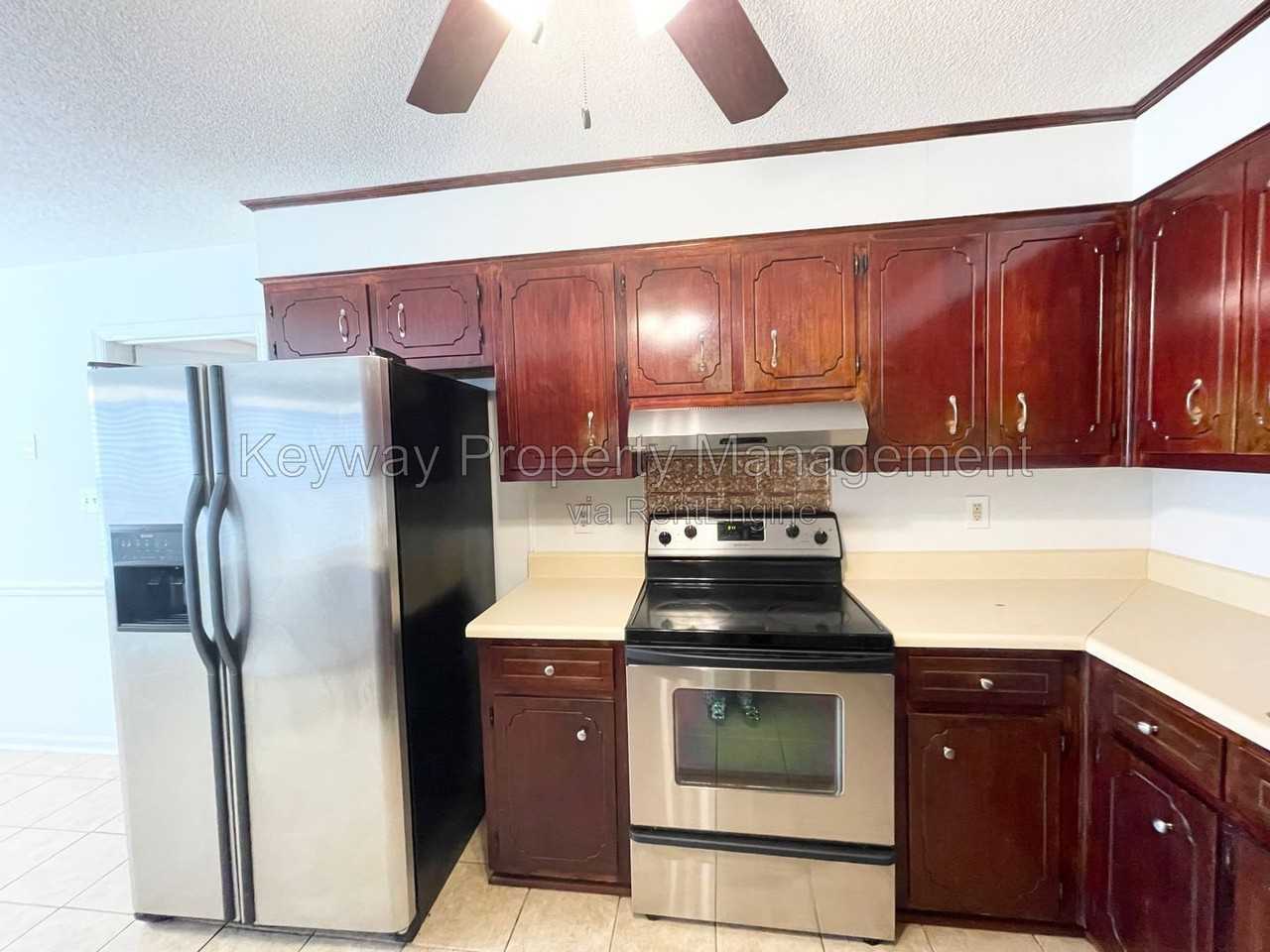 2203 Sagemont Ct - Photo 7 of 22