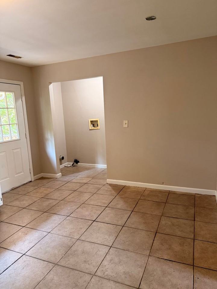 57 Ashley Lauren Ln - Photo 6 of 14