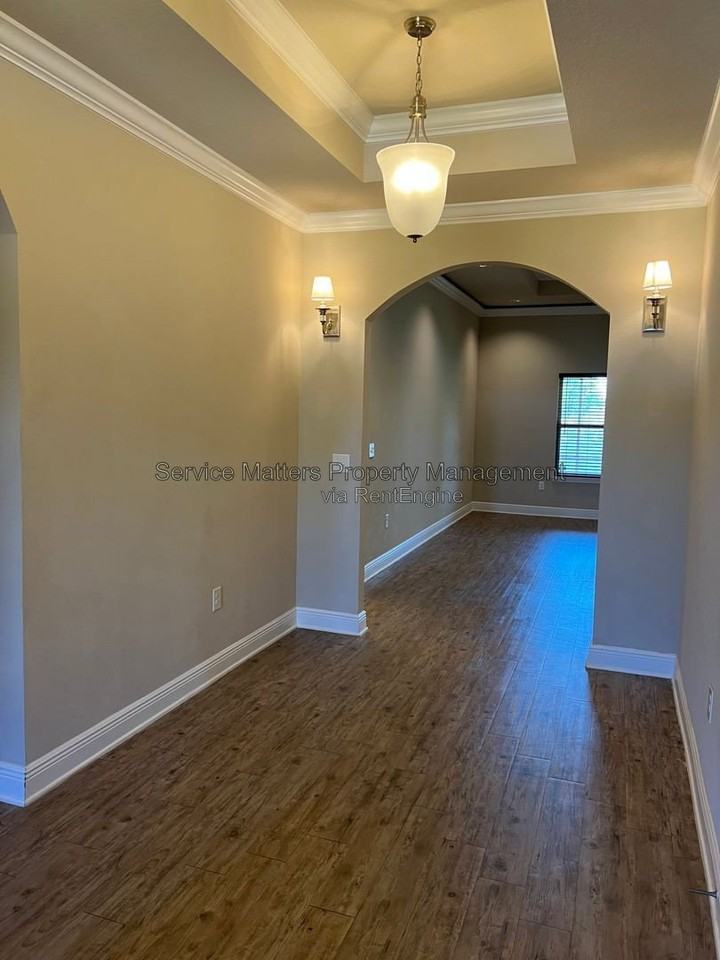 4233 S Cambridge Way - Photo 3 of 33
