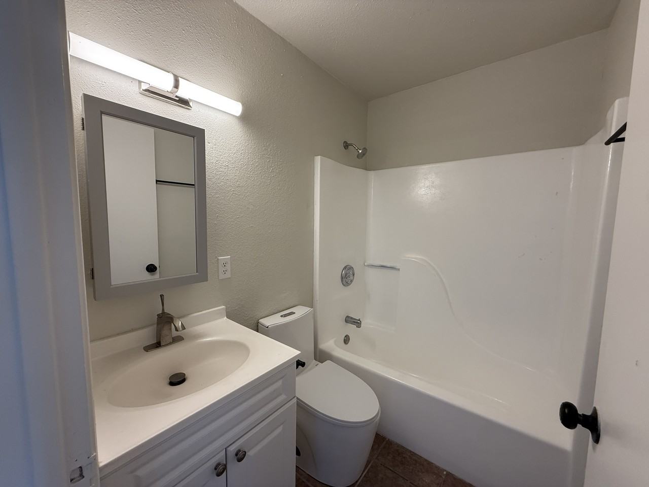 1101 S Avenue C #D - Photo 5 of 23