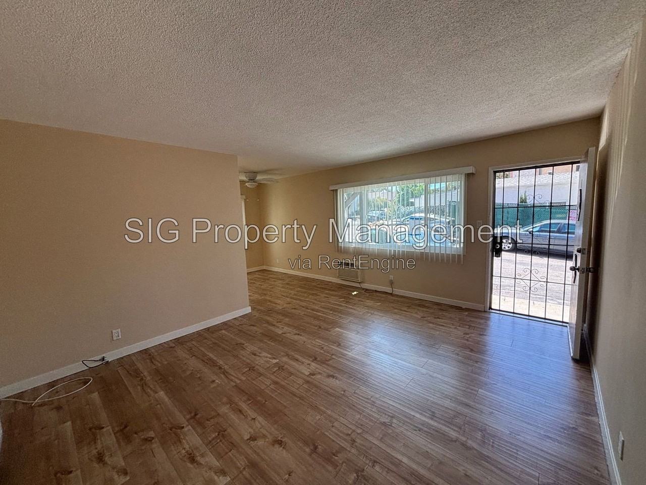 10237 Commerce Ave #1 - Photo 3 of 15