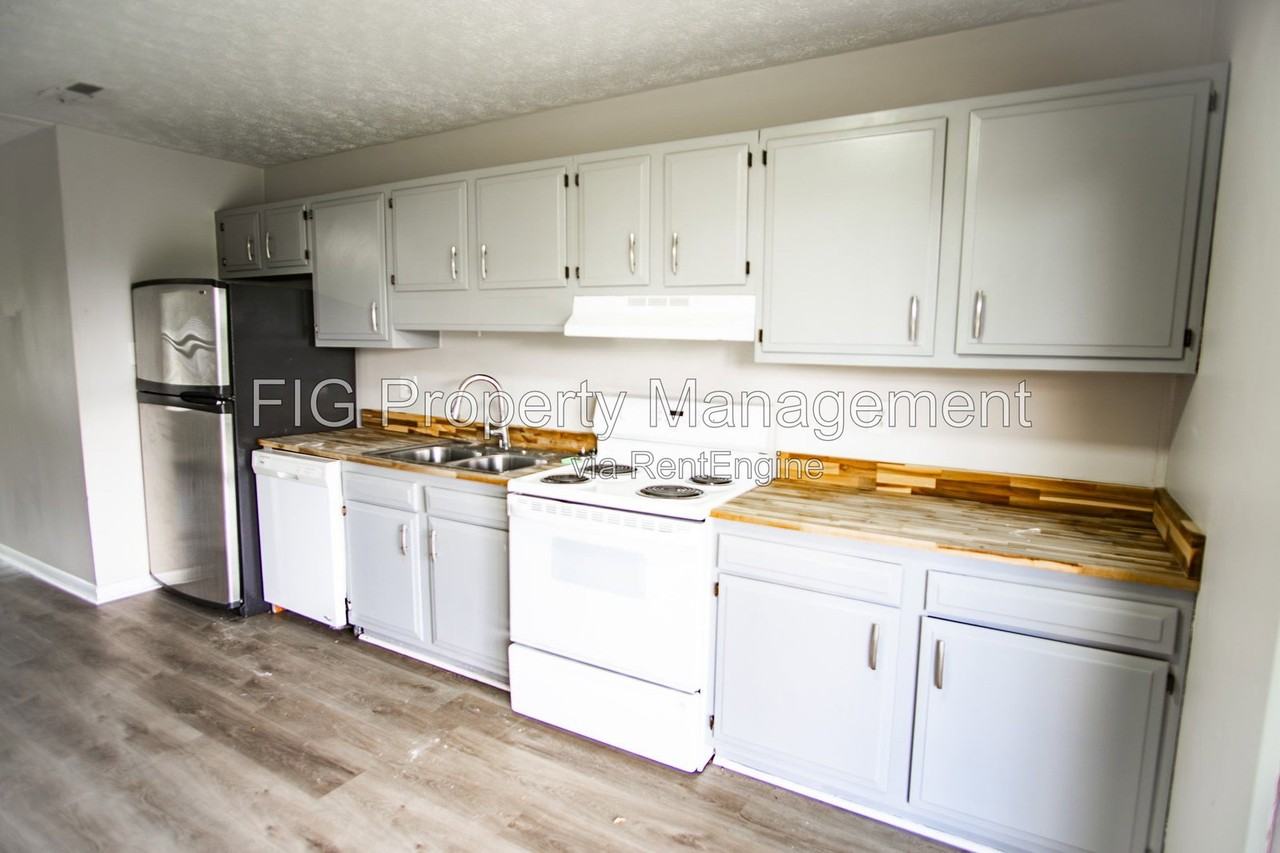 4802 Cannon Ridge Dr #C - Photo 3 of 14