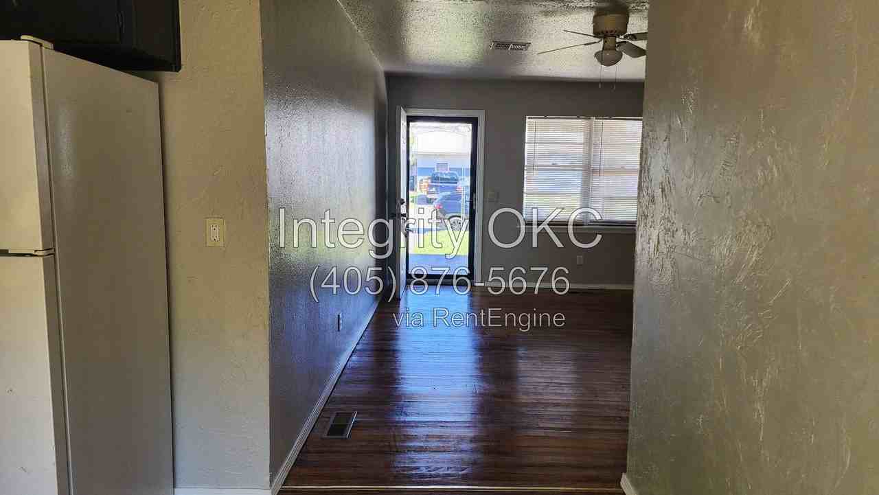 6413 S Kelley Ave - Photo 7 of 27