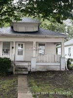 featured image of 2075 N Woodford St