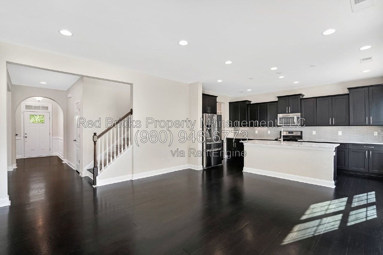 127 Blossom Ridge Dr - Photo 6 of 44