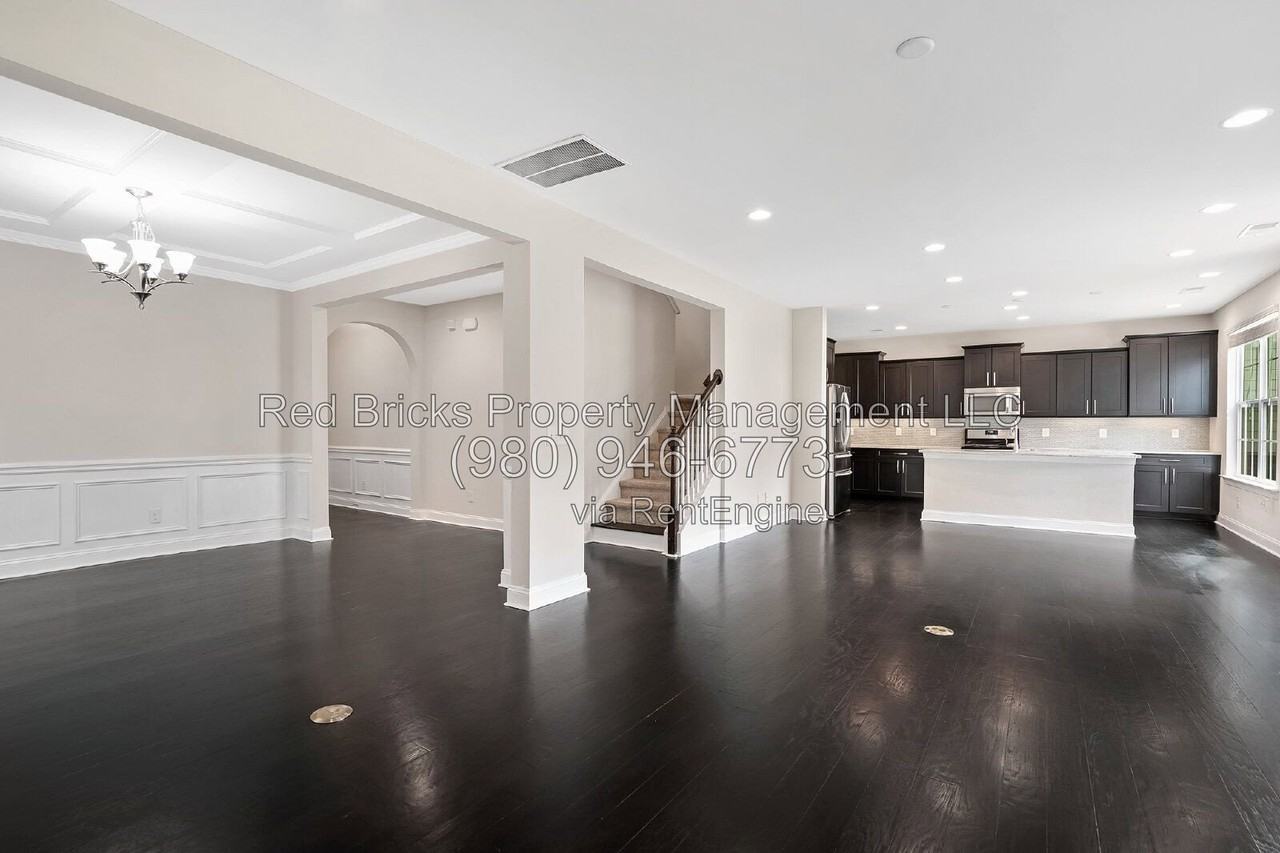 127 Blossom Ridge Dr - Photo 7 of 44