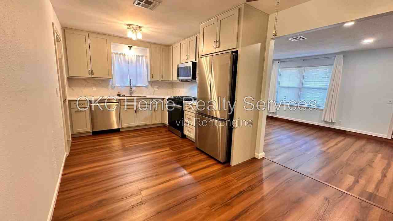 8833 Cedar Ln - Photo 4 of 21