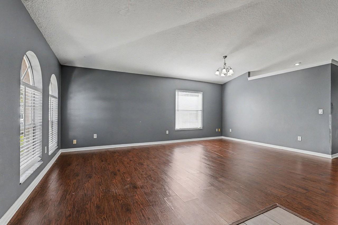 30936 Baclan Dr - Photo 5 of 45