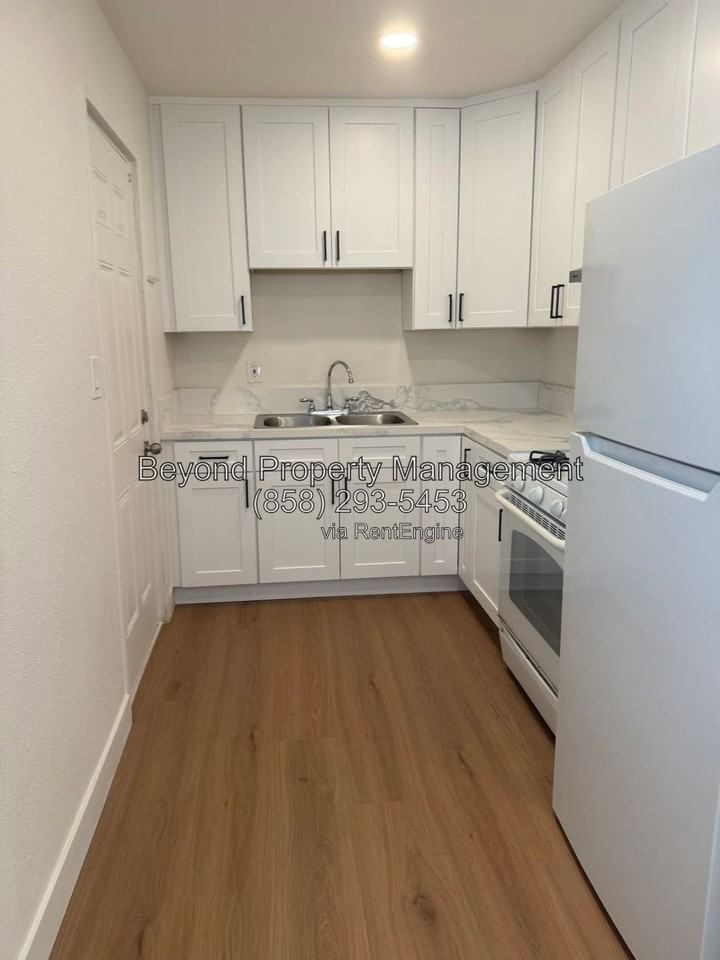 2704 Highland Ave - Photo 3 of 48