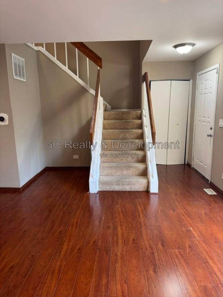 527 Verde Dr - Photo 2 of 13
