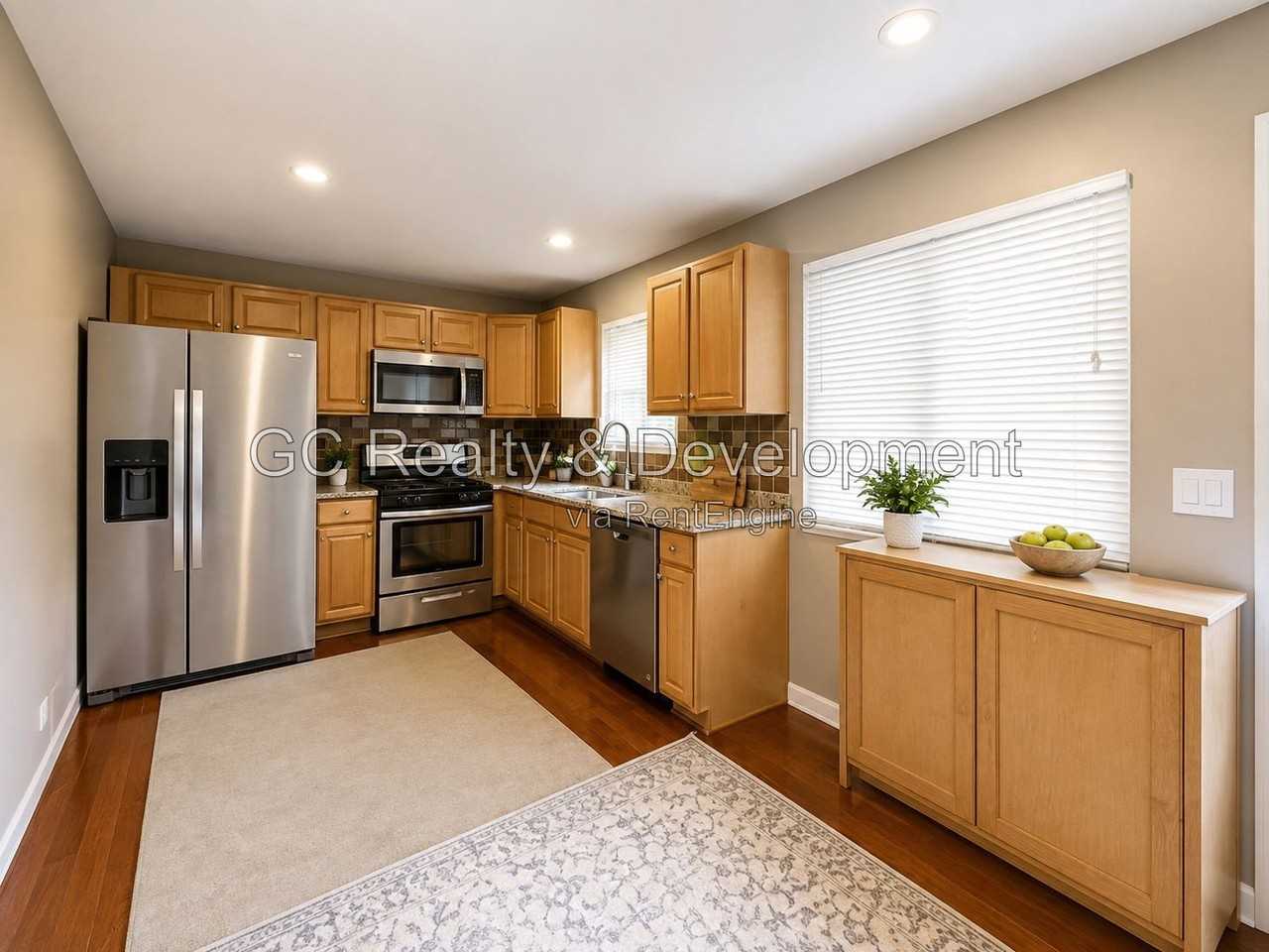 527 Verde Dr - Photo 3 of 13