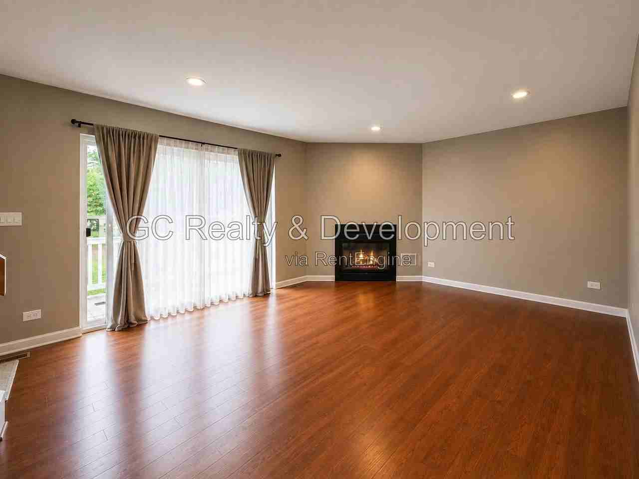 527 Verde Dr - Photo 4 of 13