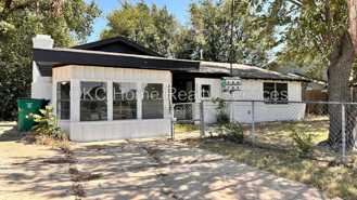 4712 S Blackwelder Ave - Photo 1 of 1