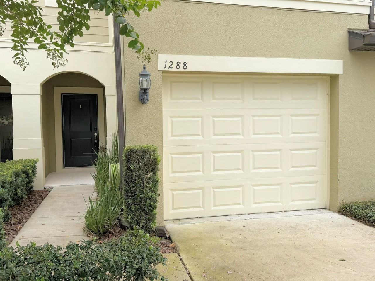 1288 Pavia Dr - Photo 2 of 23