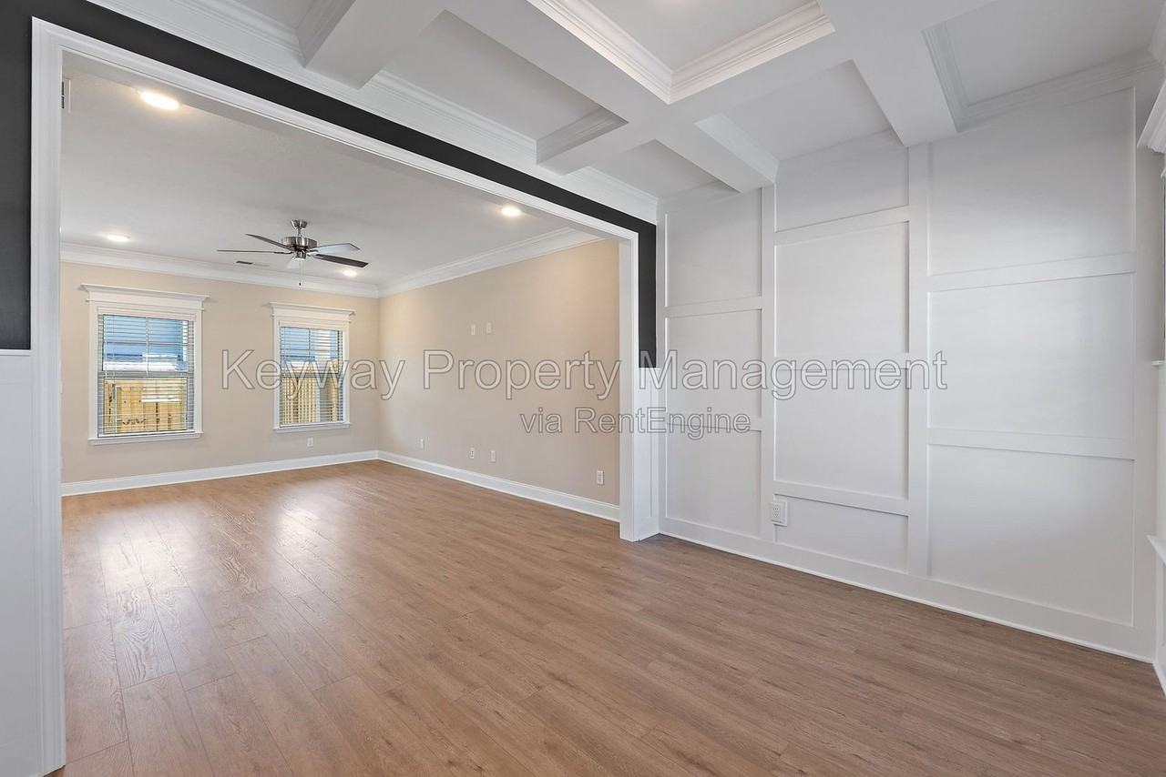 1121 Jolly Ln - Photo 6 of 24