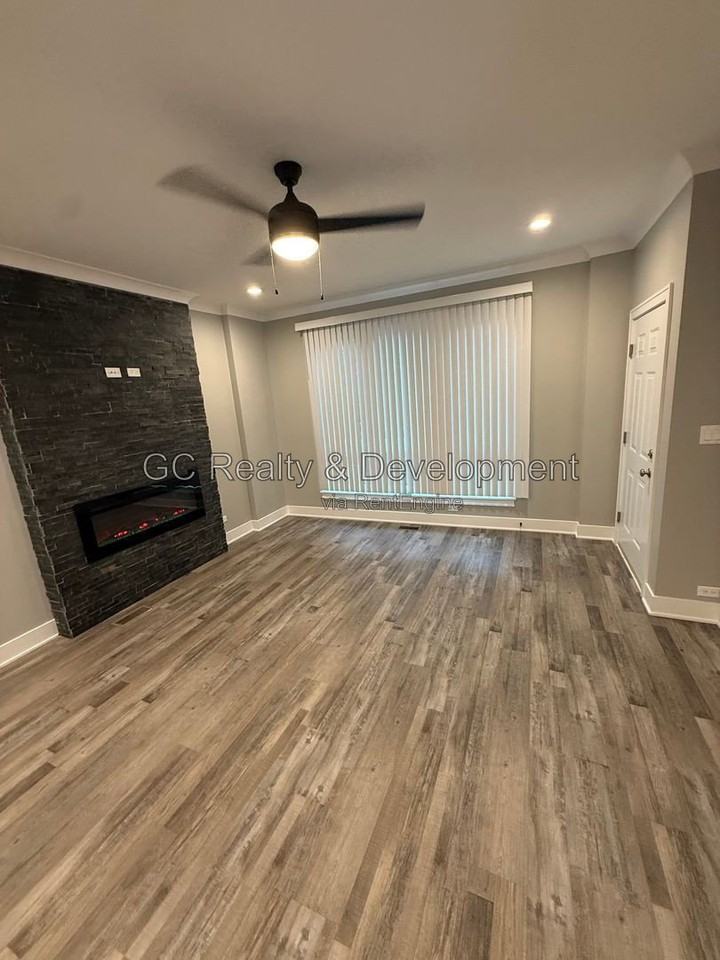 3014 W Warren Blvd #1 - Photo 2 of 14