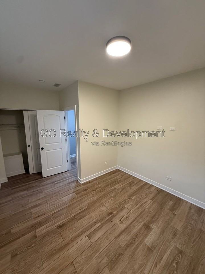 3014 W Warren Blvd #1 - Photo 7 of 14