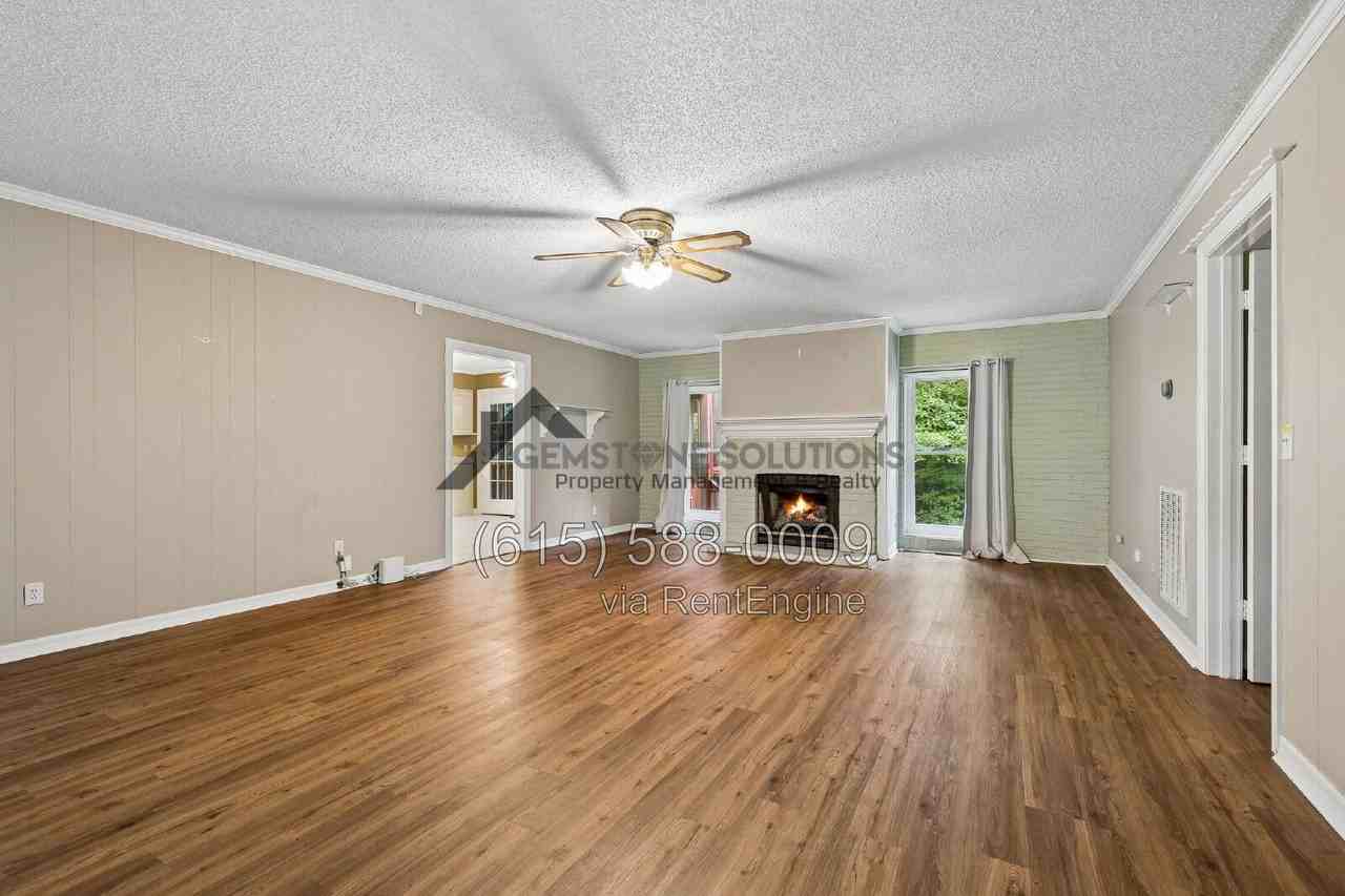 1912 Graceland Dr - Photo 7 of 50