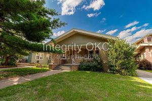 featured image of 205 Nw 21st St
