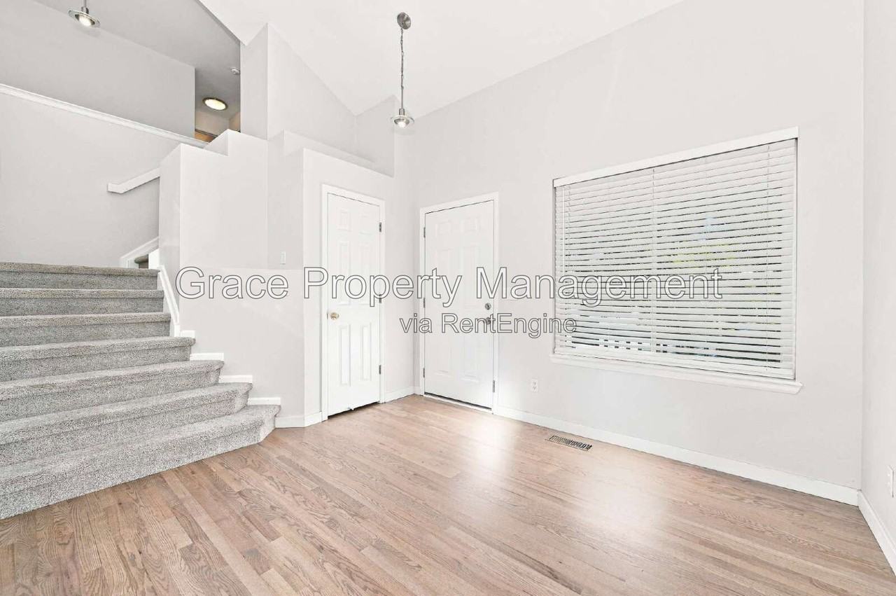 2230 Andrew Dr - Photo 4 of 21