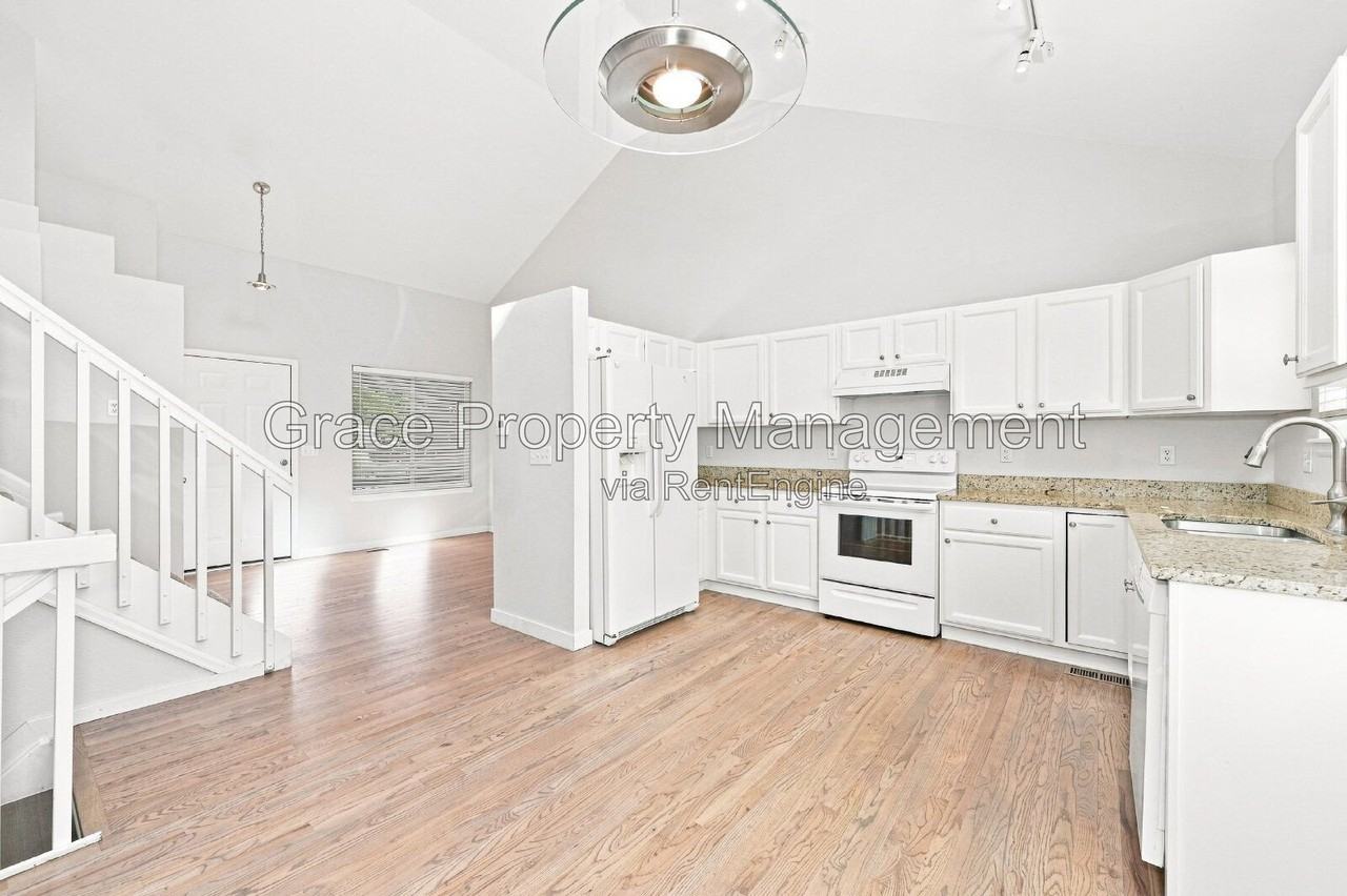 2230 Andrew Dr - Photo 6 of 21