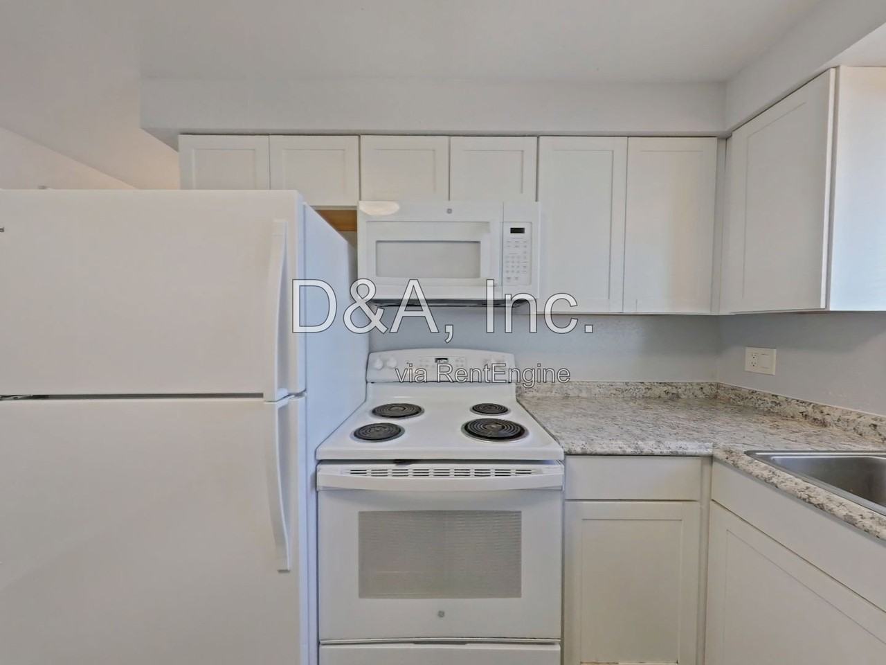 826 3rd Ave Se #826 - Photo 6 of 13