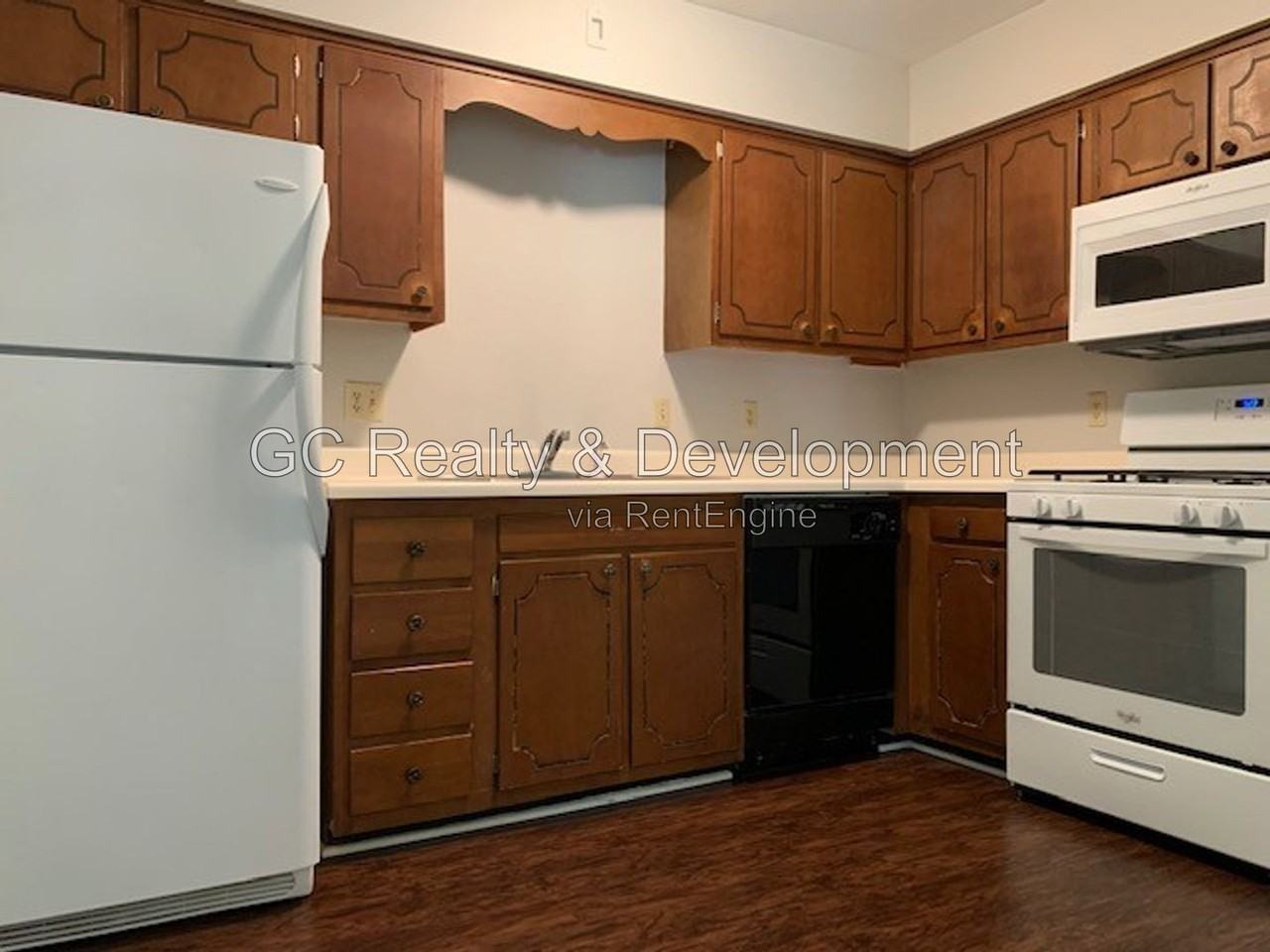 9 Simpson St #G - Photo 5 of 15