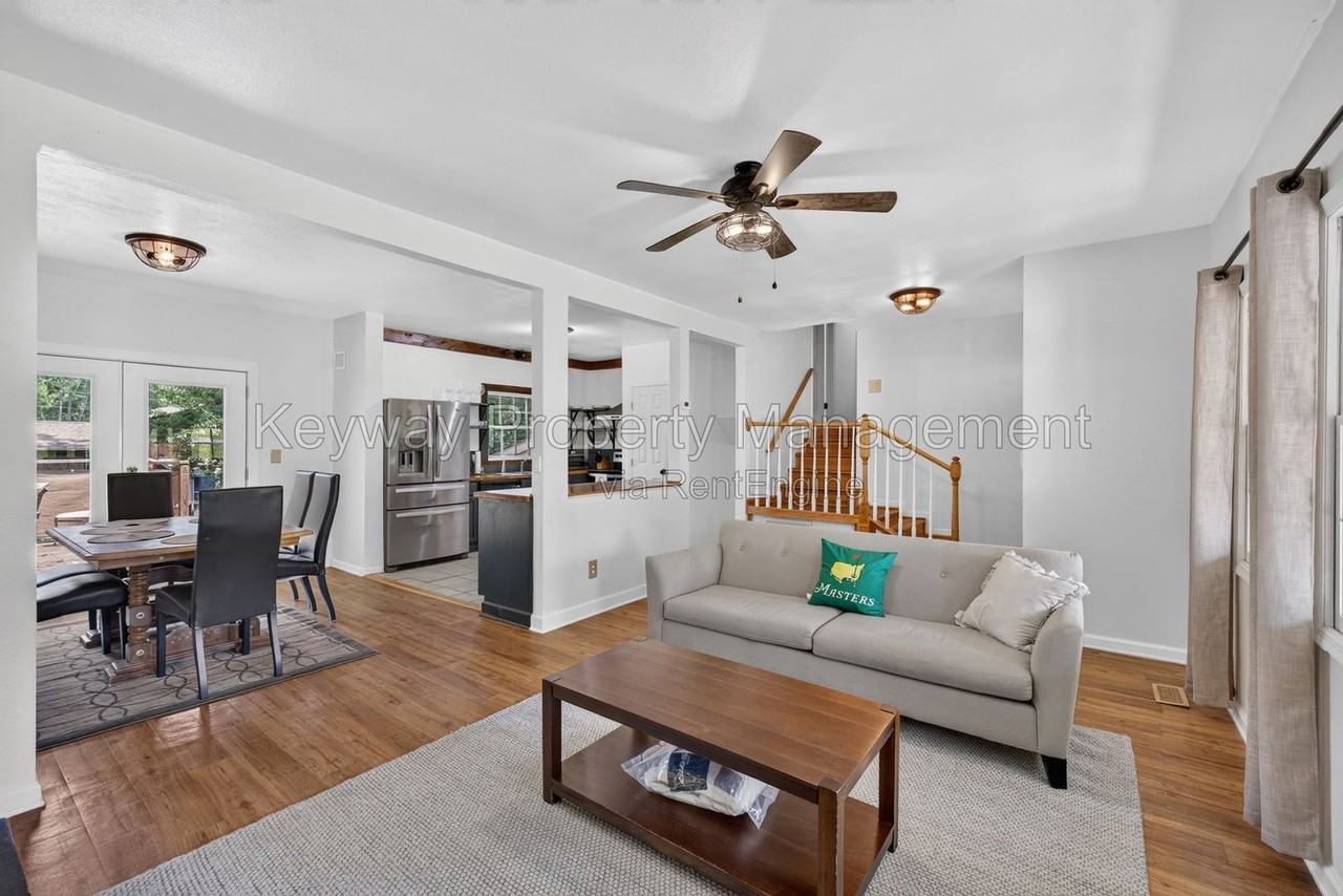 2717 Dan St - Photo 7 of 50