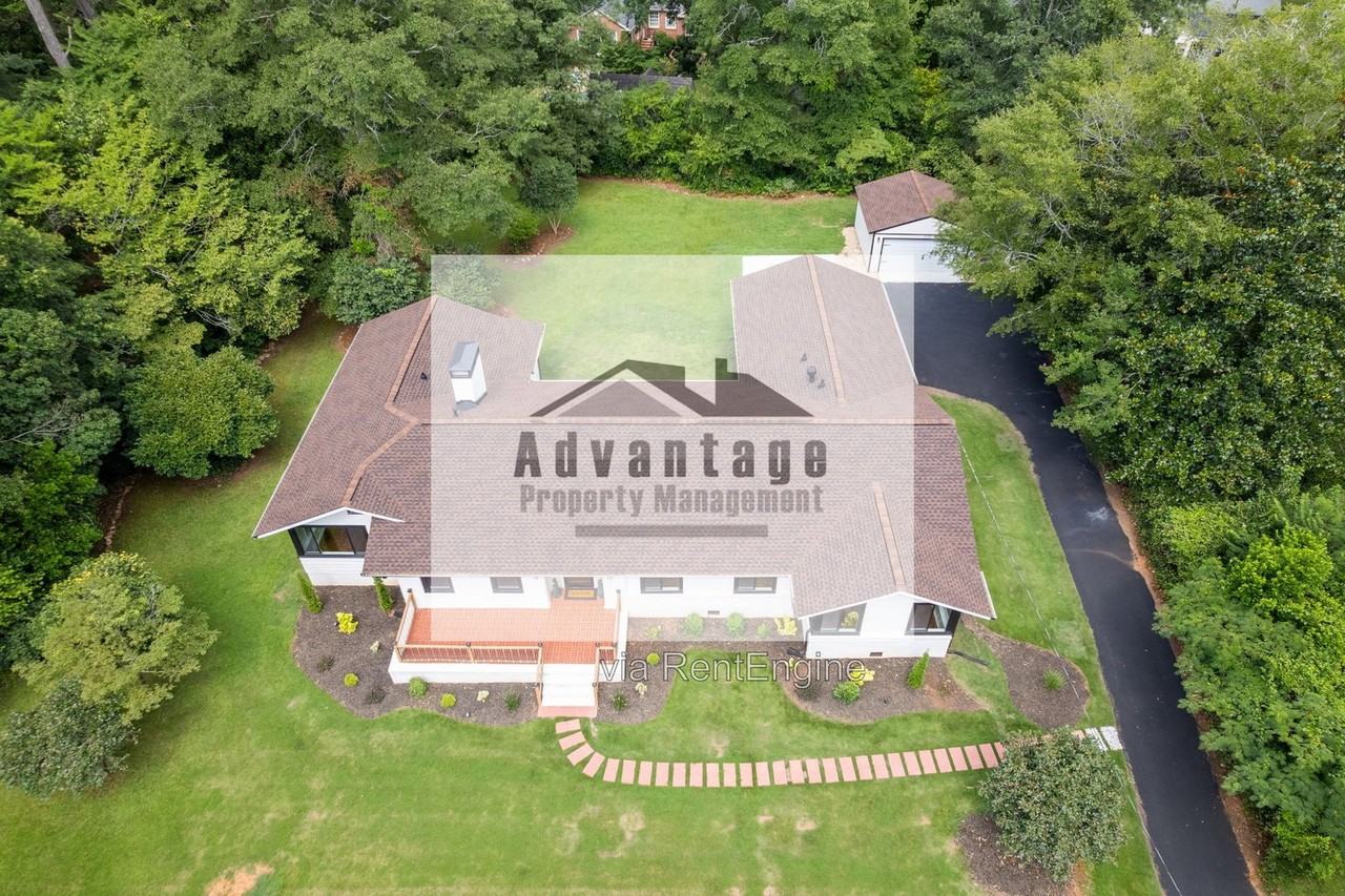 1099 Pine Valley Rd - Photo 6 of 50