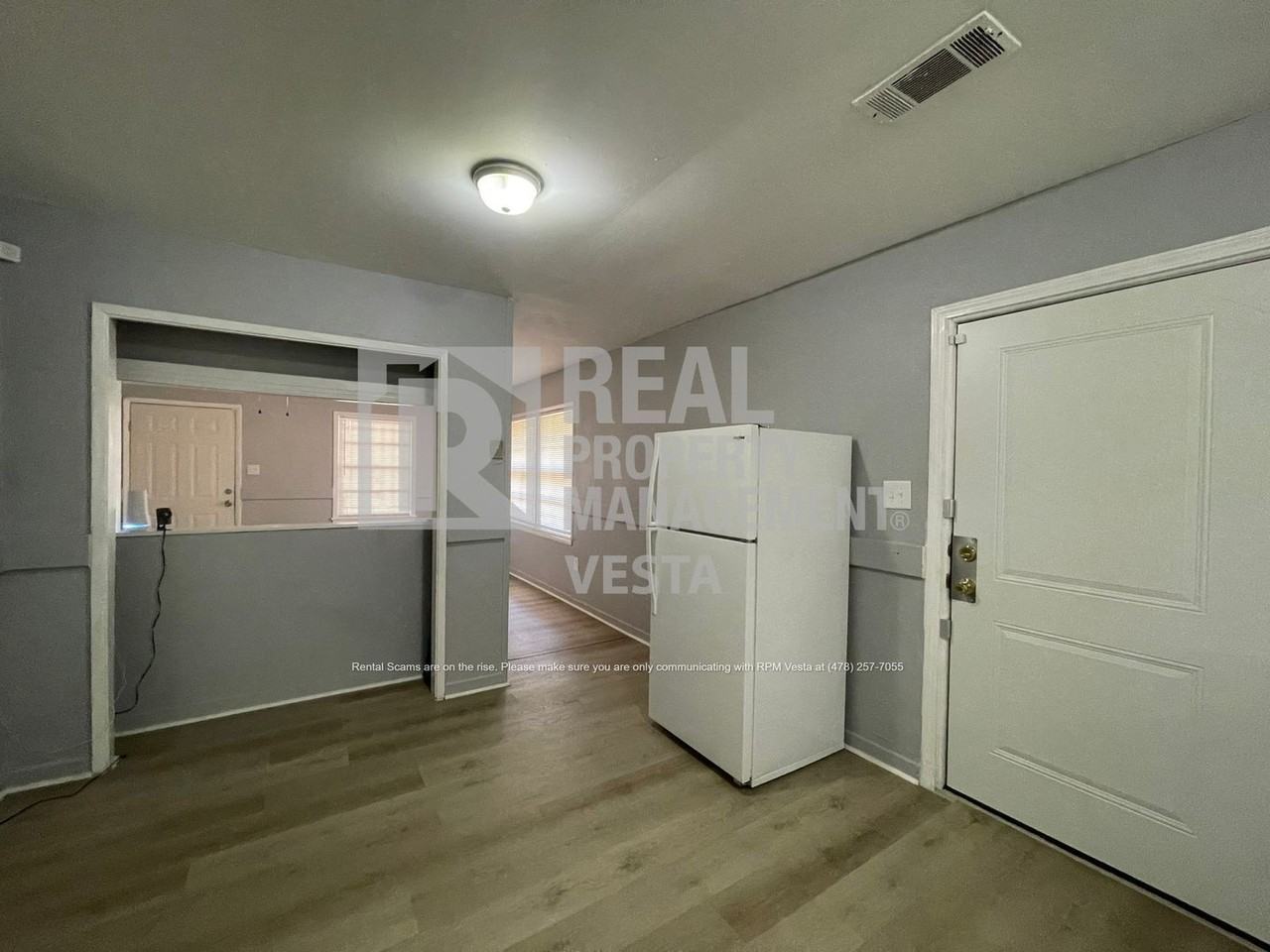 1250 Winton Ave - Photo 7 of 15