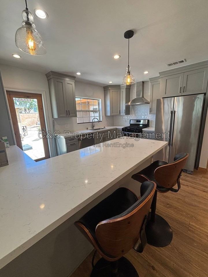 2918 Gibson Pl - Photo 3 of 15