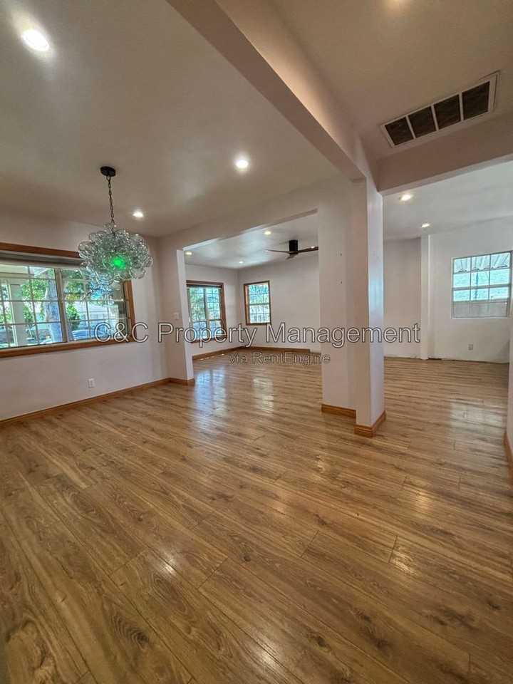 2918 Gibson Pl - Photo 4 of 15