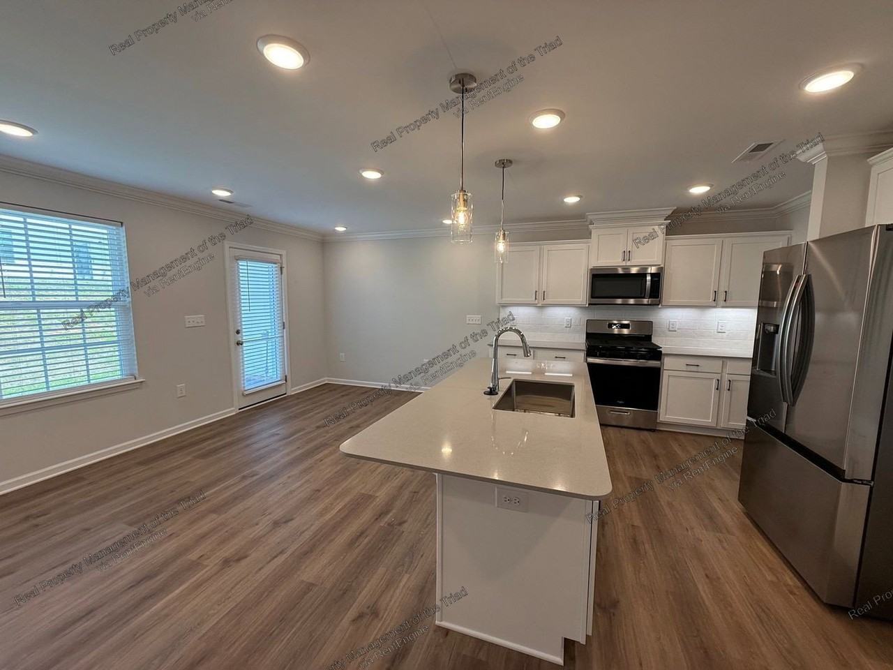 702 Dusk Vista Way - Photo 2 of 20