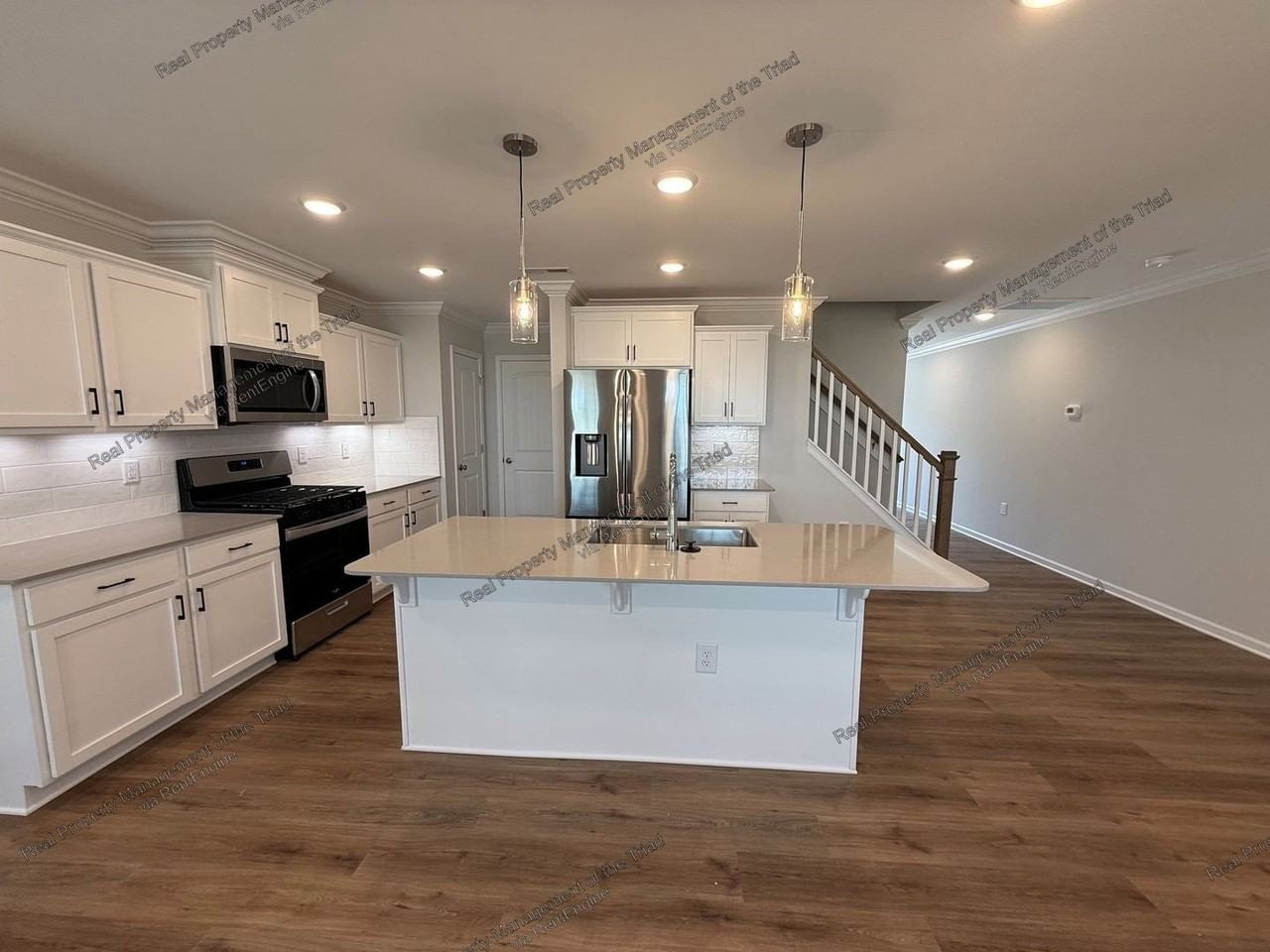 702 Dusk Vista Way - Photo 3 of 20