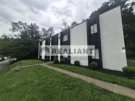 featured image of 2521 Warren St #7