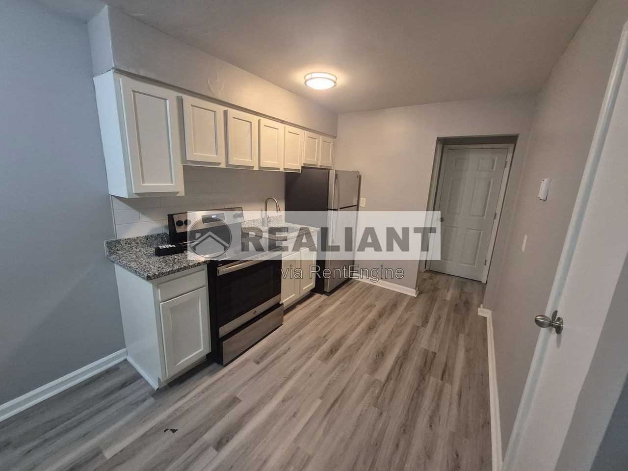 2521 Warren St #7 - Photo 2 of 8