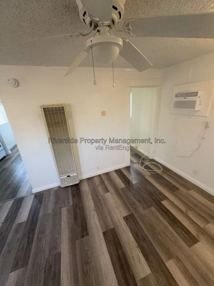 619 Harris St - Photo 5 of 12