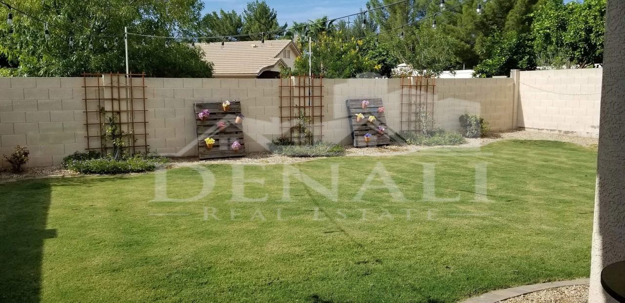 5758 E Garnet Ave - Photo 6 of 11