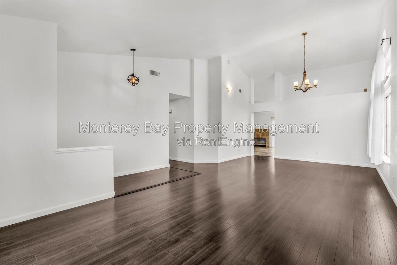 383 Hillcrest Ave - Photo 4 of 29